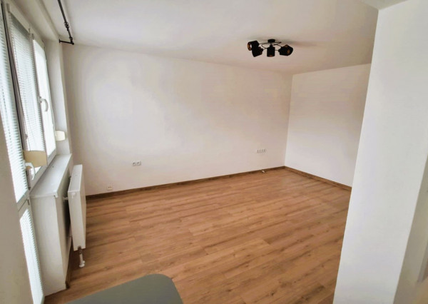 Rezervované...TOP/ Rybany - 2 izbový byt s loggiou a s garážou