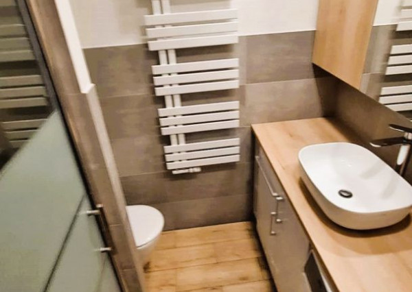 Rezervované...TOP/ Rybany - 2 izbový byt s loggiou a s garážou