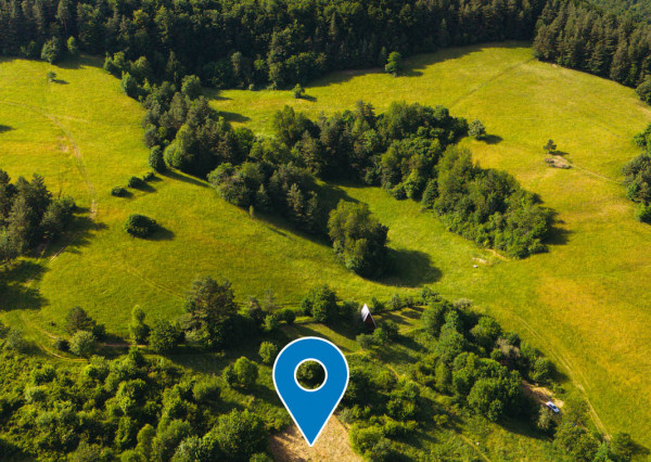 Na predaj investičný pozemok so stavebným povolením Vydrná