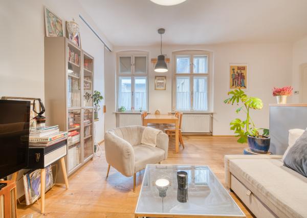 Na prenájom štýlový 2,5-izbový byt na Palisádach v Bratislave