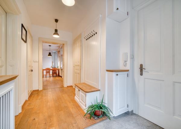 Na prenájom štýlový 2,5-izbový byt na Palisádach v Bratislave