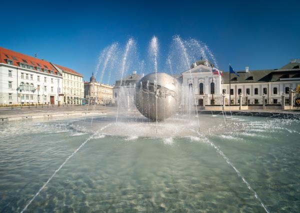 Na prenájom štýlový 2,5-izbový byt na Palisádach v Bratislave