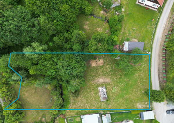 Na predaj stavebný pozemok v obci Ochodnica