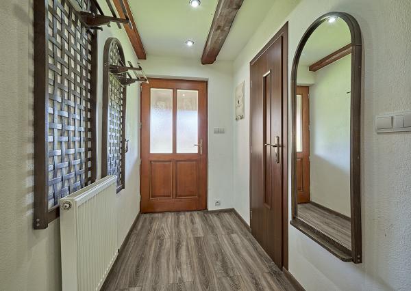 Na predaj čiastočne zariadený dom v Župčanoch