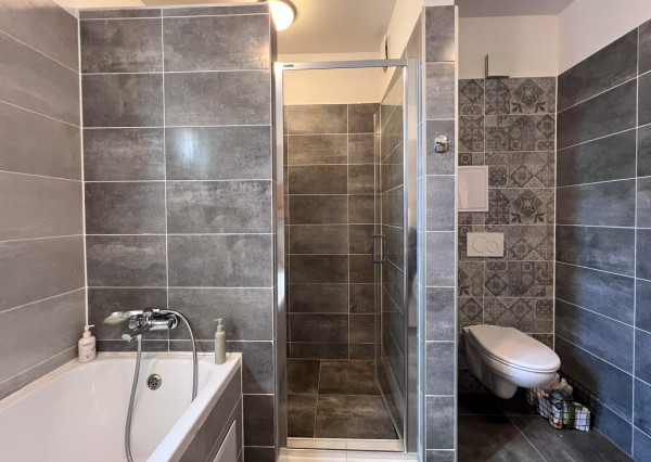 Na prenájom kompletne vybavený  2-izbový byt v Trenčíne