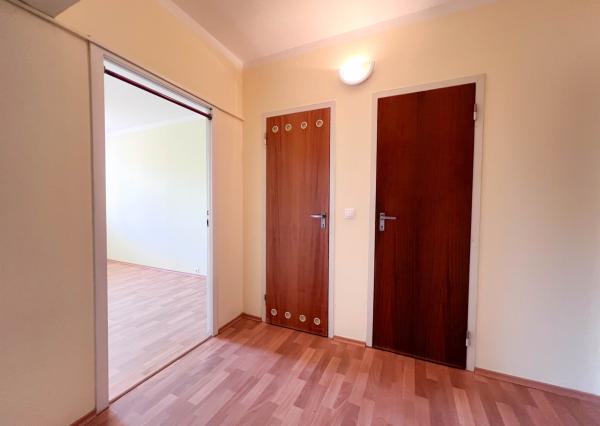 Na predaj 2-izbový byt s balkónom v Trenčíne - Juh I