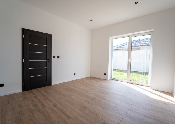 Na predaj 5-izbový rodinný dom v Moravanoch nad Váhom