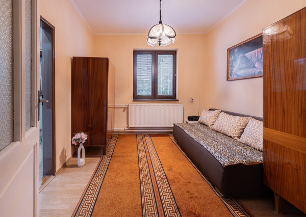 Na predaj 2-generačný rodinný dom v obci Zámutov