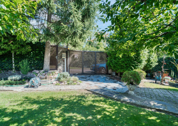 Na predaj celoročný záhradný dom v Čachticiach