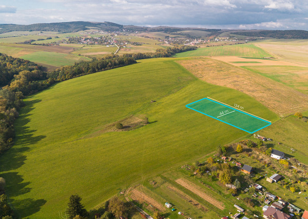 Na predaj investičný pozemok v Chmeľove