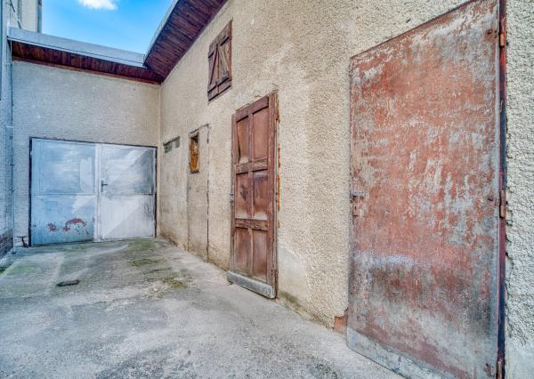 Na predaj dom s dvoma bytovými jednotkami v Lieskovci