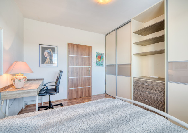 Na prenájom 4-izbový byt v Podunajských Biskupiciach