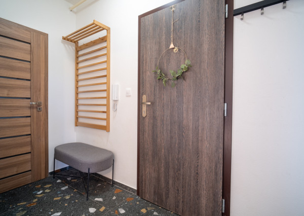 Na predaj 3- izbový byt vo Veľkom Lapáši