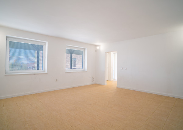 Na predaj dvojpodlažný rodinný dom s polyfunkciou v Trnave