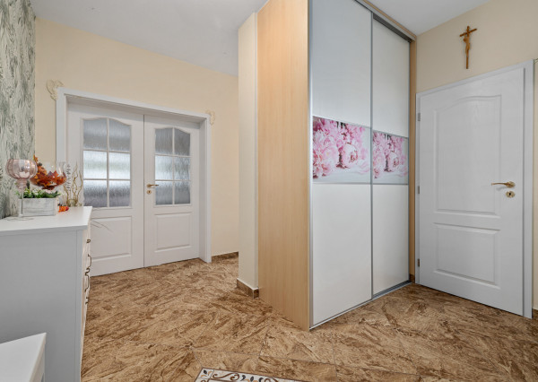 Na predaj 4-izbový rodinný dom s rozprávkovou záhradou v Hviezdoslavove