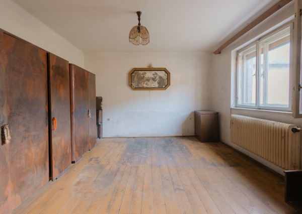 Na predaj investičný dom pri lyžiarskom vleku v Oščadnici