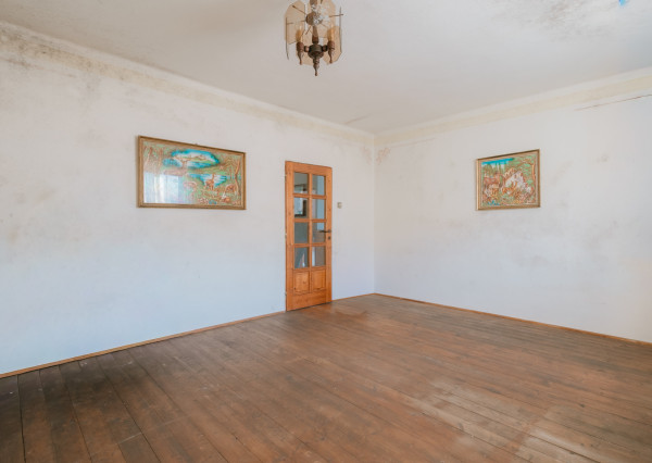 Na predaj investičný dom pri lyžiarskom vleku v Oščadnici