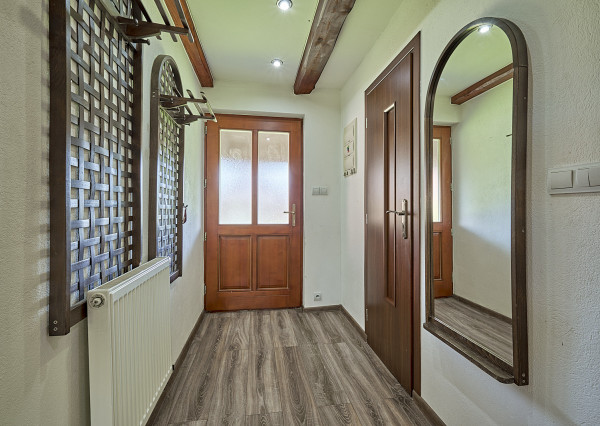 Na predaj čiastočne zariadený dom v Župčanoch