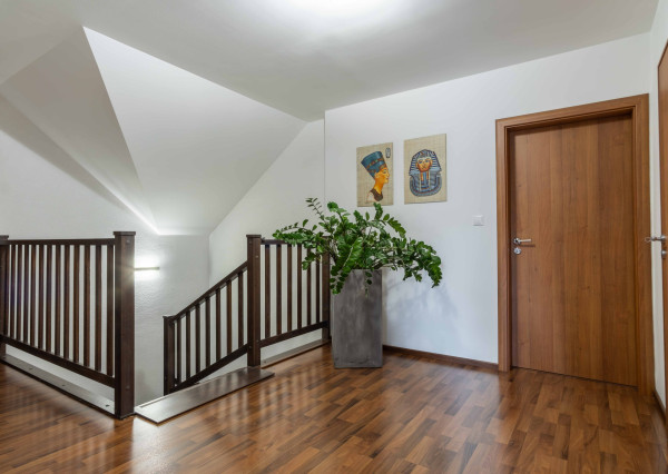 Na predaj priestranný rodinný dom v pokojnej lokalite Hôrka