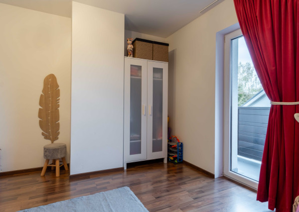 Na predaj priestranný rodinný dom v pokojnej lokalite Hôrka