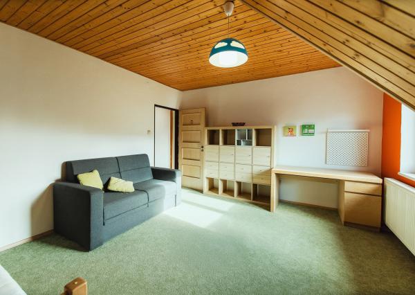 Na prenájom štýlový 4-izbový rodinný dom v Trenčíne