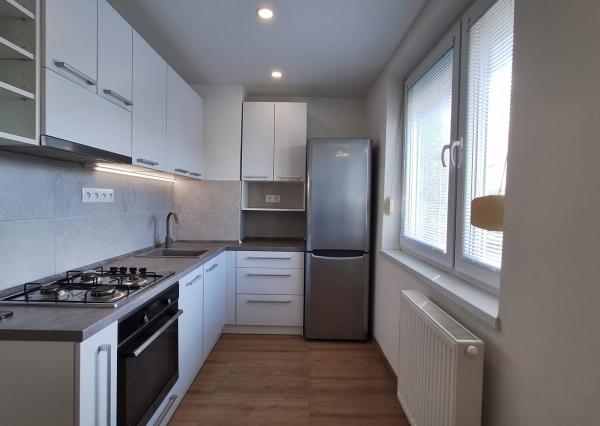 REZERVOVANÉ: Na predaj 2-izbový byt v Rybanoch