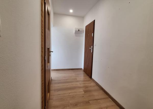 REZERVOVANÉ: Na predaj 2-izbový byt v Rybanoch