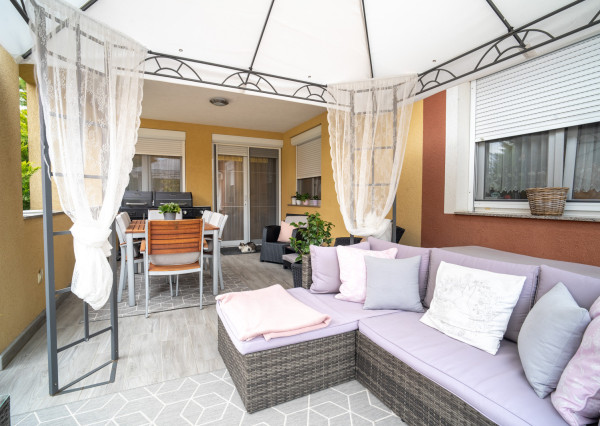 Na predaj rodinná vila v maďarskej obci Gyenesdiás