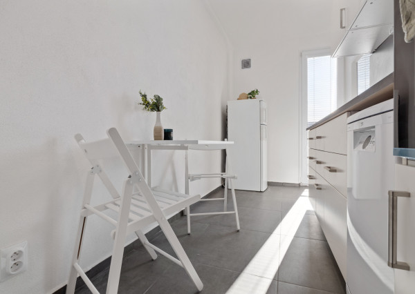 Na prenájom moderný 2-izbový byt v Bratislave - Riazanská