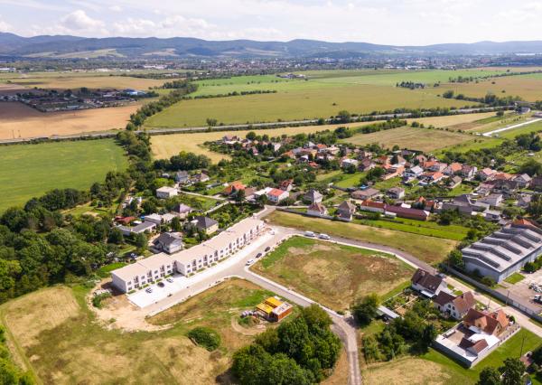 Na predaj skolaudovaný výnimočný 3-izbový byt v rodinnom dome vo Veľkom Orvišti