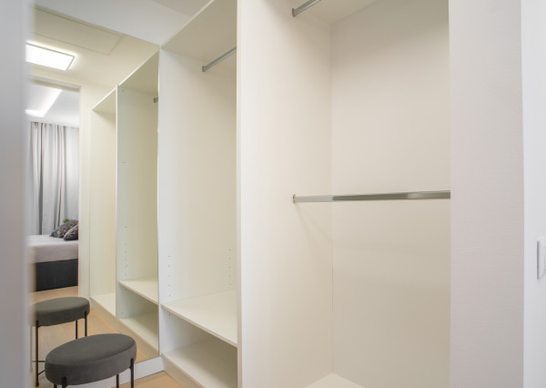 Na prenájom exkluzívny 2-izbový byt so šatníkom a panoramatickým výhľadom v projekte SKYPARK, Továrenská ulica