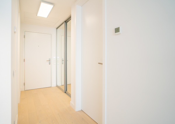 Na prenájom exkluzívny 2-izbový byt so šatníkom a panoramatickým výhľadom v projekte SKYPARK, Továrenská ulica