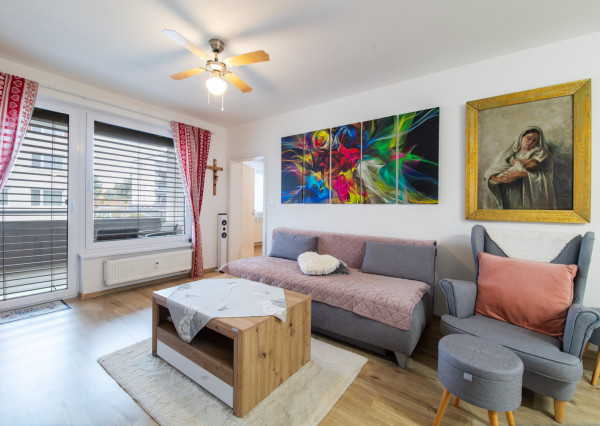 Na predaj priestranný 3-izbový byt na Liptovskej v Trenčíne