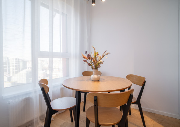 Na prenájom exkluzívny 2-izbový byt s výhľadom na Bratislavu v novej Klingerke