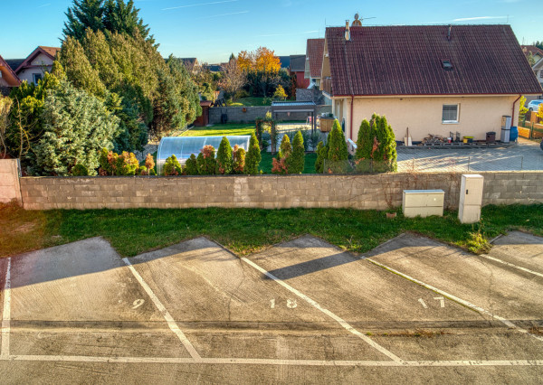 Na predaj priestranný 1-izbový byt v Miloslavove