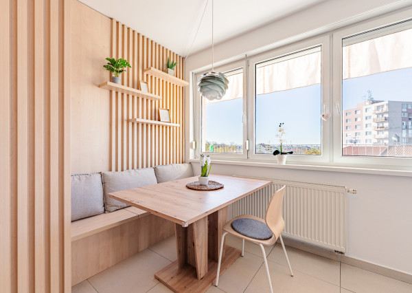 Na prenájom 2-izbový byt v centre Šamorína