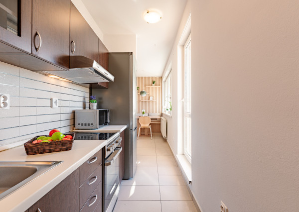 Na prenájom 2-izbový byt v centre Šamorína