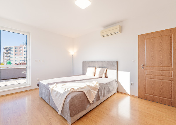 Na prenájom 2-izbový byt v centre Šamorína