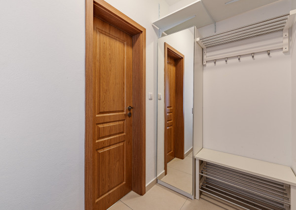 Na prenájom 2-izbový byt v centre Šamorína