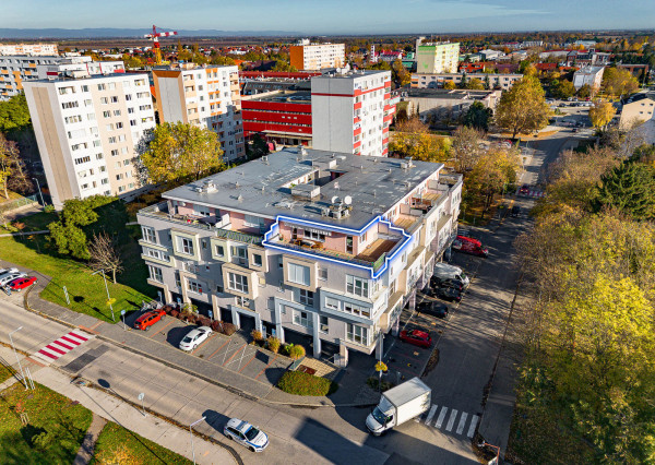 Na prenájom 2-izbový byt v centre Šamorína