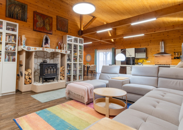 Na predaj dom snov–rodinné sídlo s jazierkom na kúpanie a panoramatickým výhľadom na Vysoké Tatry