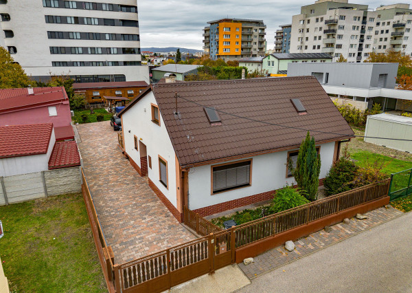 Na predaj rodinný dom v Podunajských Biskupiciach