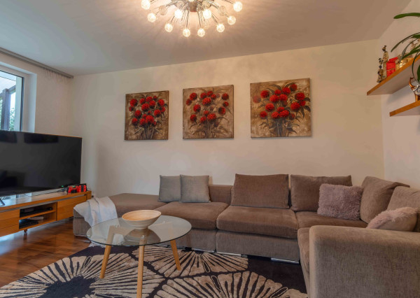 REZERVOVANÉ: Na predaj priestranný rodinný dom v pokojnej lokalite Hôrka