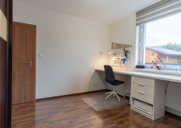 REZERVOVANÉ: Na predaj priestranný rodinný dom v pokojnej lokalite Hôrka