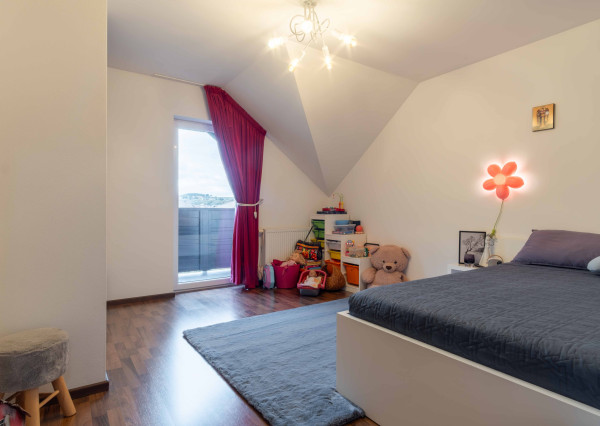 REZERVOVANÉ: Na predaj priestranný rodinný dom v pokojnej lokalite Hôrka