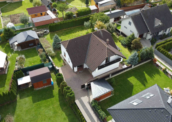 REZERVOVANÉ: Na predaj priestranný rodinný dom v pokojnej lokalite Hôrka