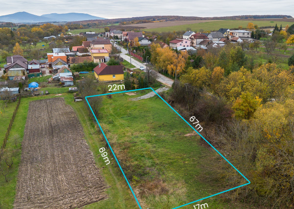 Na predaj veľkorysý pozemok s povolením a projektom v Čižaticiach