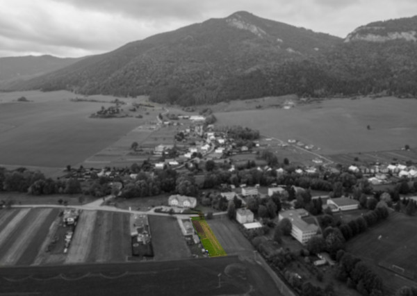 REZERVOVANÉ:Na predaj slnečný pozemok v Kvačanoch