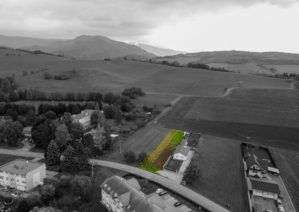 REZERVOVANÉ:Na predaj slnečný pozemok v Kvačanoch