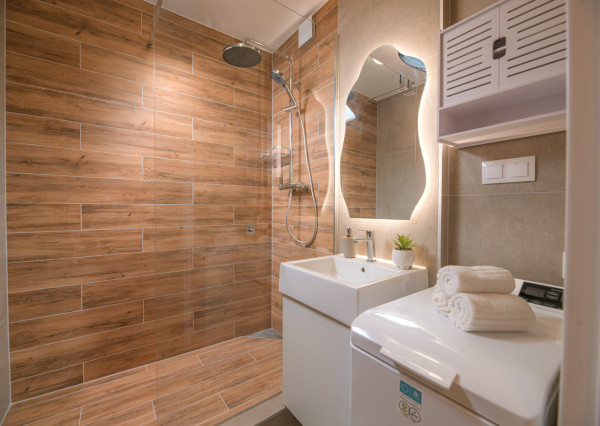 Na prenájom moderne zariadený 2-izbový byt s balkónom v Trenčíne